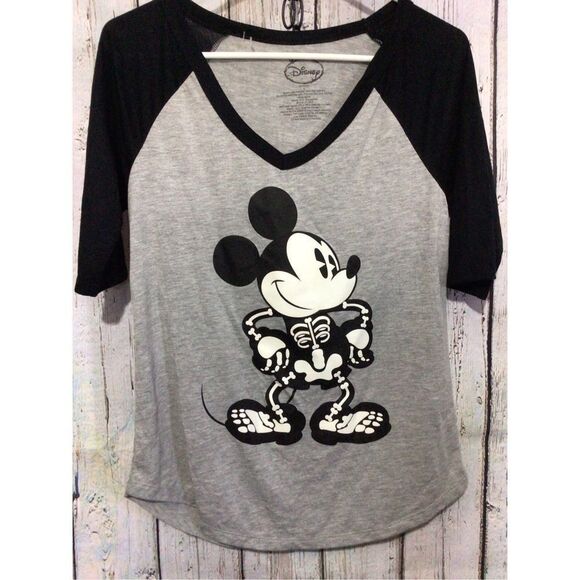 Disney Mickey Mouse Skeleton V Neck Tee Size Large Junior Women’s Gray Blak - Picture 1 of 14